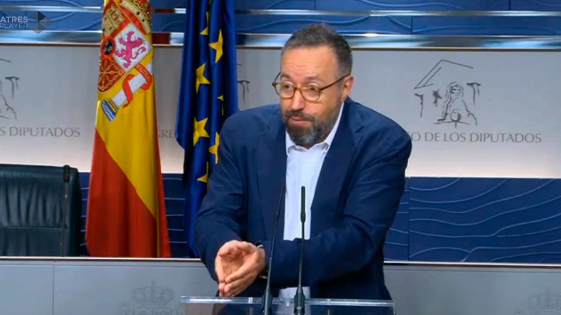 Juan Carlos Girauta durante una rueda de prensa en el Congreso Juan Carlos Girauta durante una rueda de prensa en el Congreso