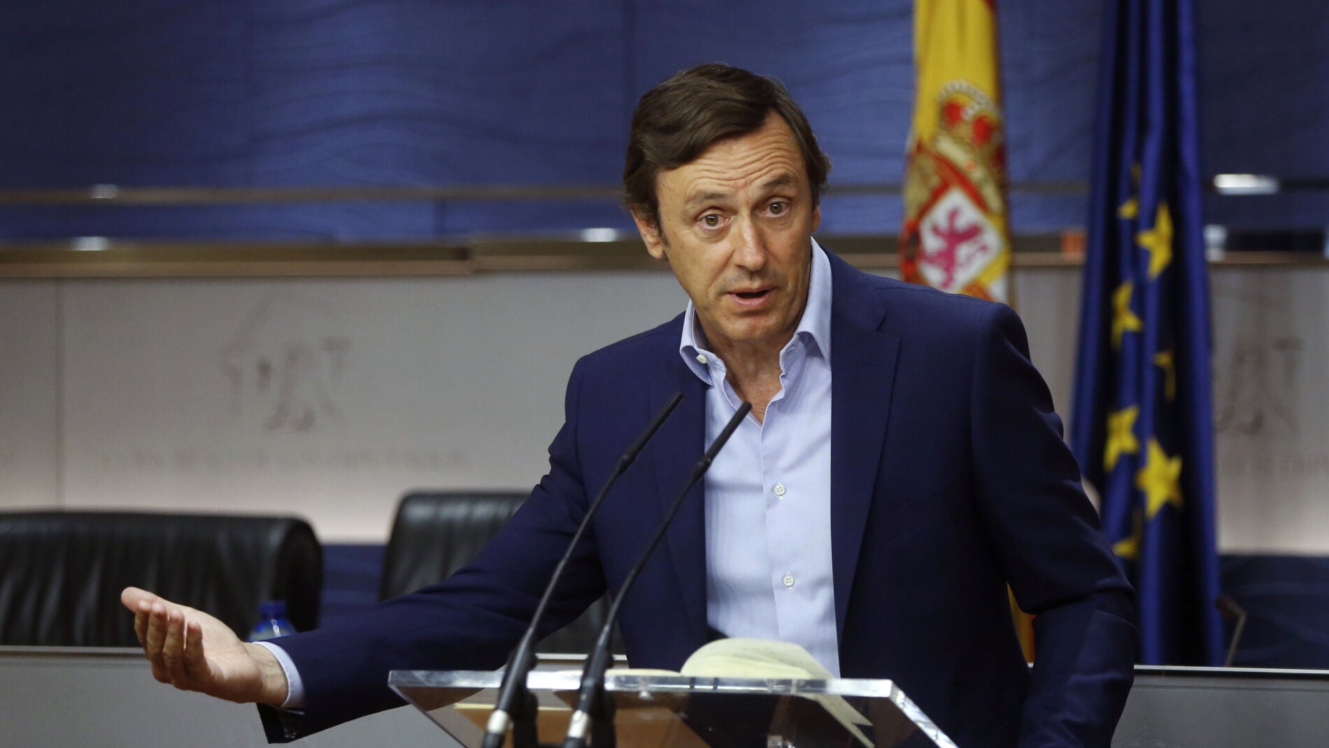 Rafael Hernando en rueda de prensa