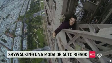 'Skywalking', la moda de fotografiarse en las alturas que nació en Rusia