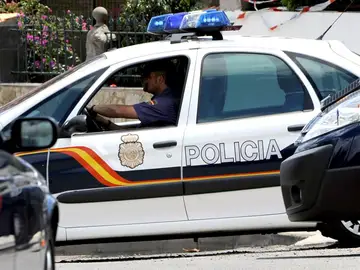Coche de la Policía Nacional Coche de la Policía Nacional