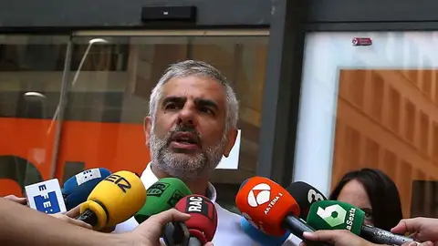 El portavoz parlamentario de Ciudadanos (C's) en Cataluña y miembro del Comité Ejecutivo del partido, Carlos Carrizosa (c) El portavoz parlamentario de Ciudadanos (C's) en Cataluña y miembro del Comité Ejecutivo del partido, Carlos Carrizosa (c)