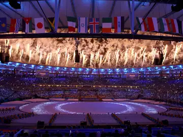 Los fuegos artificiales, protagonistas en la ceremonia de clausura de los Juegos Olímpicos Los fuegos artificiales, protagonistas en la ceremonia de clausura de los Juegos Olímpicos