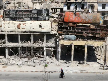 Destrucción en Alepo tras los últimos ataques Destrucción en Alepo tras los últimos ataques