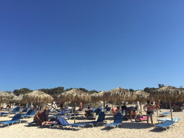 Turistas en la isla de Creta