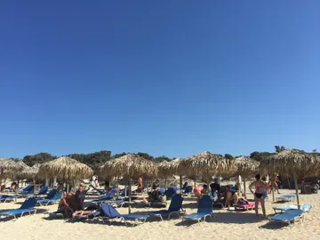 Turistas en la isla de Creta Turistas en la isla de Creta