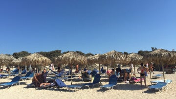 Turistas en la isla de Creta