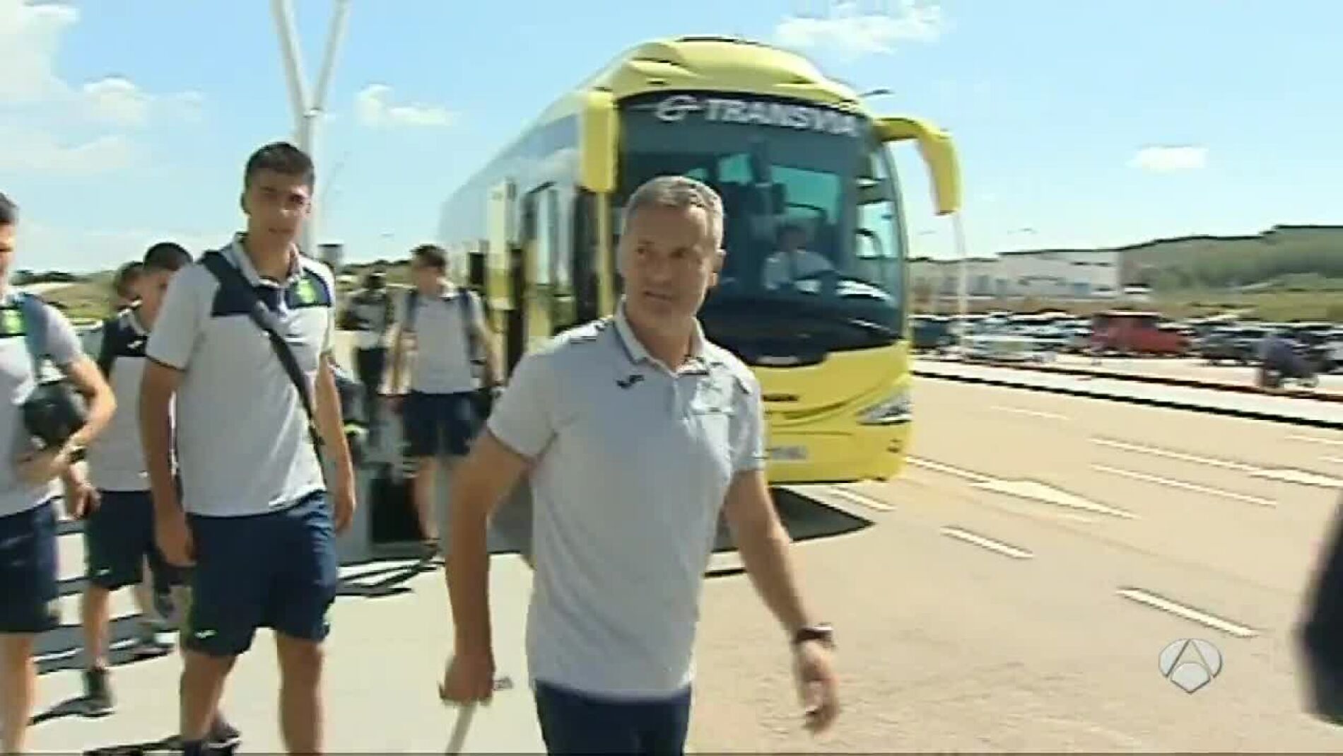 Esbrib&aacute; junto a su plantilla viajando a M&oacute;naco