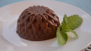 Un semifrío de chocolate y verano para combatir el calor