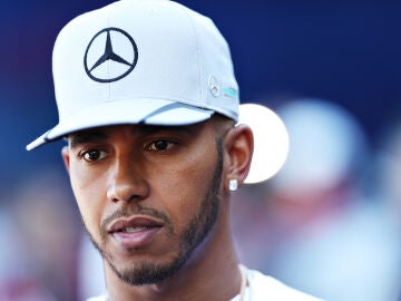 El piloto inglés Lewis Hamilton