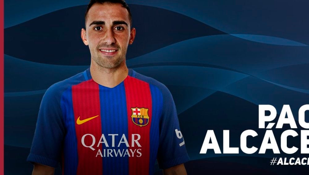 Alcácer, con la camiseta del Barcelona
