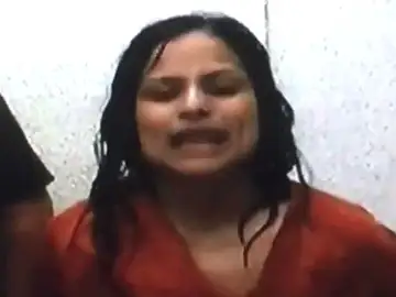 Madre mata a su hija al pensar que estaba poseída Madre mata a su hija al pensar que estaba poseída