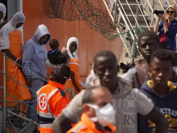 Inmigrantes rescatados en Italia Inmigrantes rescatados en Italia