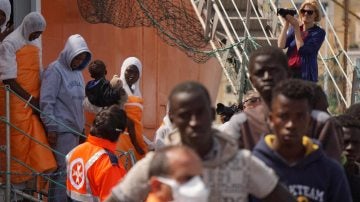 Inmigrantes rescatados en Italia