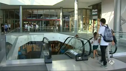 Frame 111.994474 de: centros comerciales Frame 111.994474 de: centros comerciales