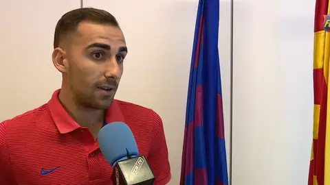 Paco Alcácer, durante una entrevista con la televisión del Barcelona Paco Alcácer, durante una entrevista con la televisión del Barcelona