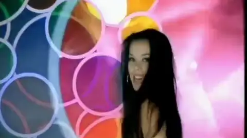 Frame 39.145402 de: Sámbame - Un Paso Adelante Frame 39.145402 de: Sámbame - Un Paso Adelante