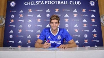 Marcos Alonso, nuevo jugador del Chelsea FC