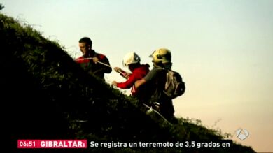Rescatan a dos menores tras quedarse atrapados en un acantilado de Sopelana, en Vizcaya