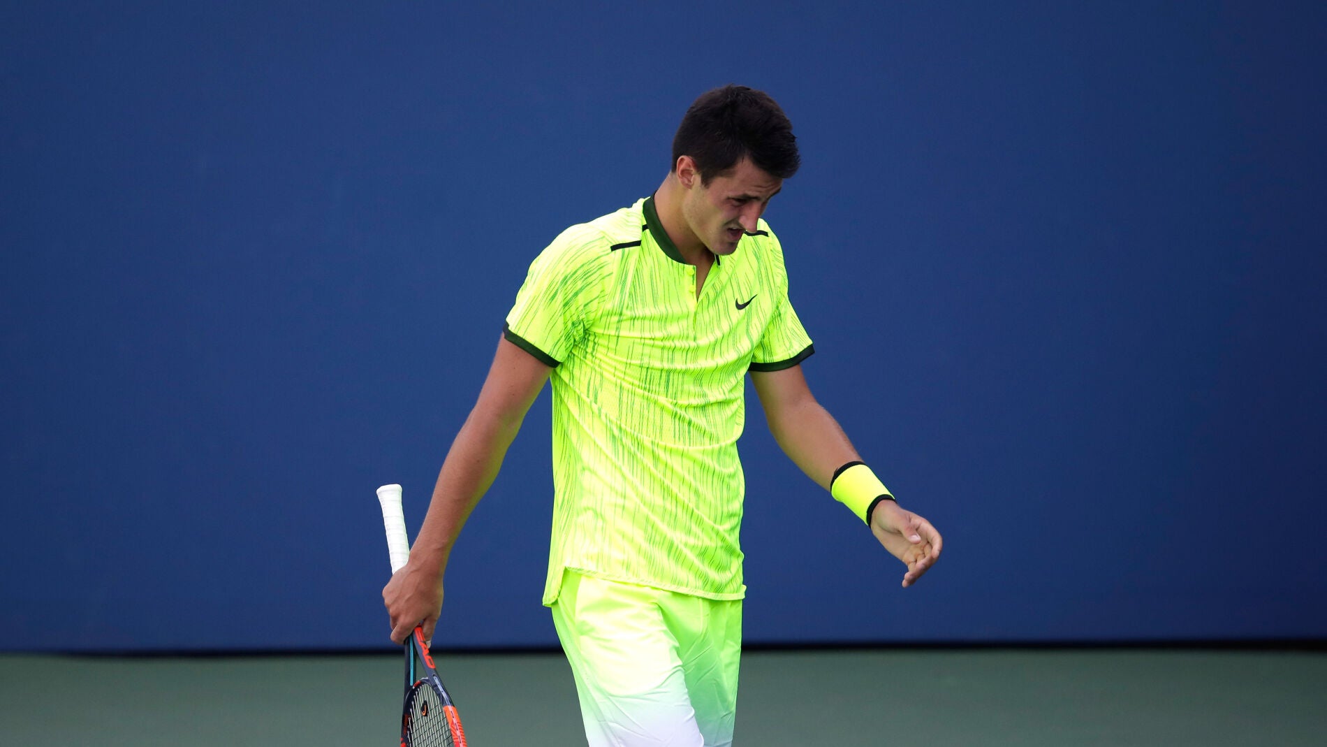 Bernard Tomic explota contra un aficionado en el US Open.
