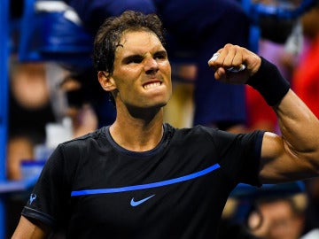 Rafa Nadal celebra la victoria ante Seppi