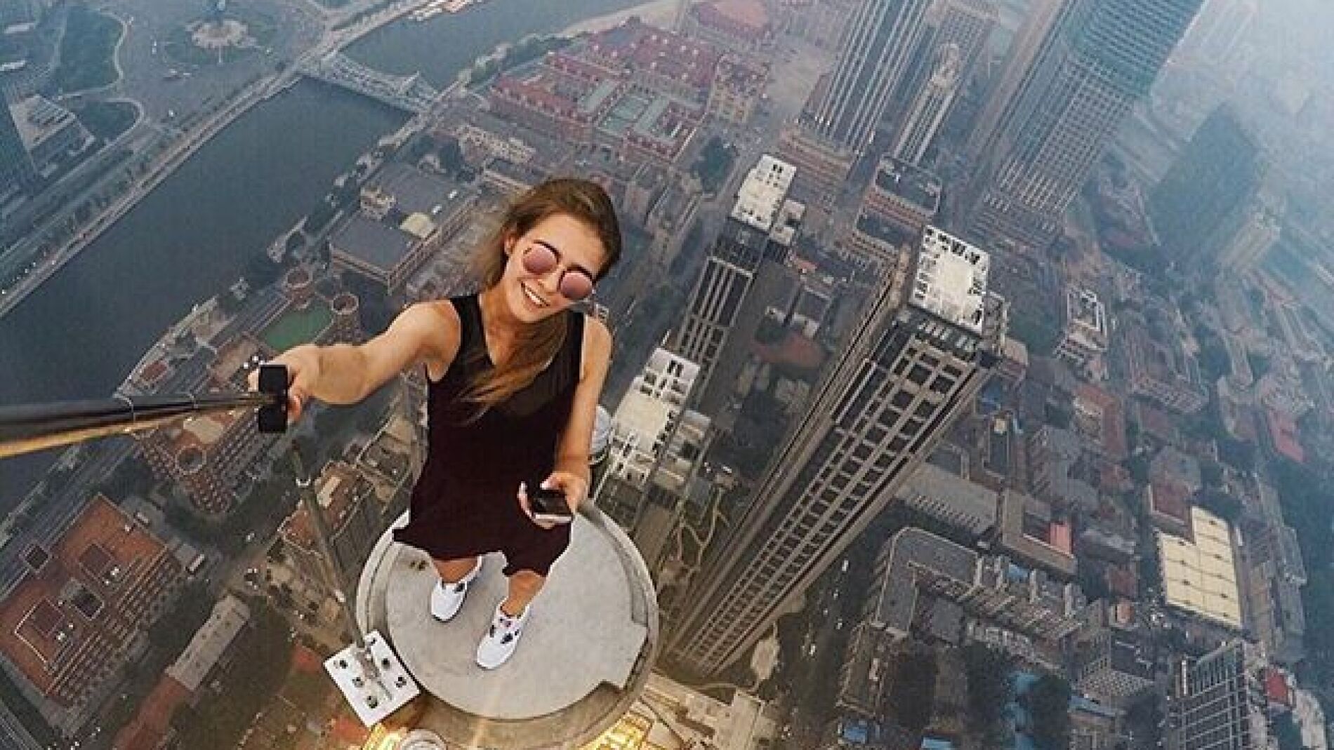 Selfie de &Aacute;ngela Nikol&aacute;u