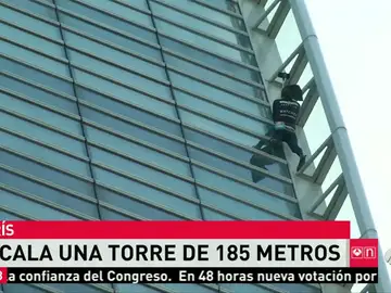 Frame 19.552476 de: hombre araña Frame 19.552476 de: hombre araña