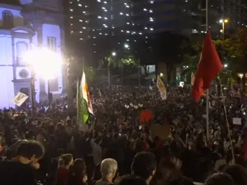 Frame 60.829053 de: Protestas a favor y en contra de la destitución de Rousseff Frame 60.829053 de: Protestas a favor y en contra de la destitución de Rousseff