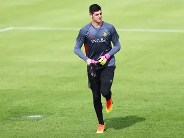 Courtois calentando en un entrenamiento con Bélgica. Courtois calentando en un entrenamiento con Bélgica.