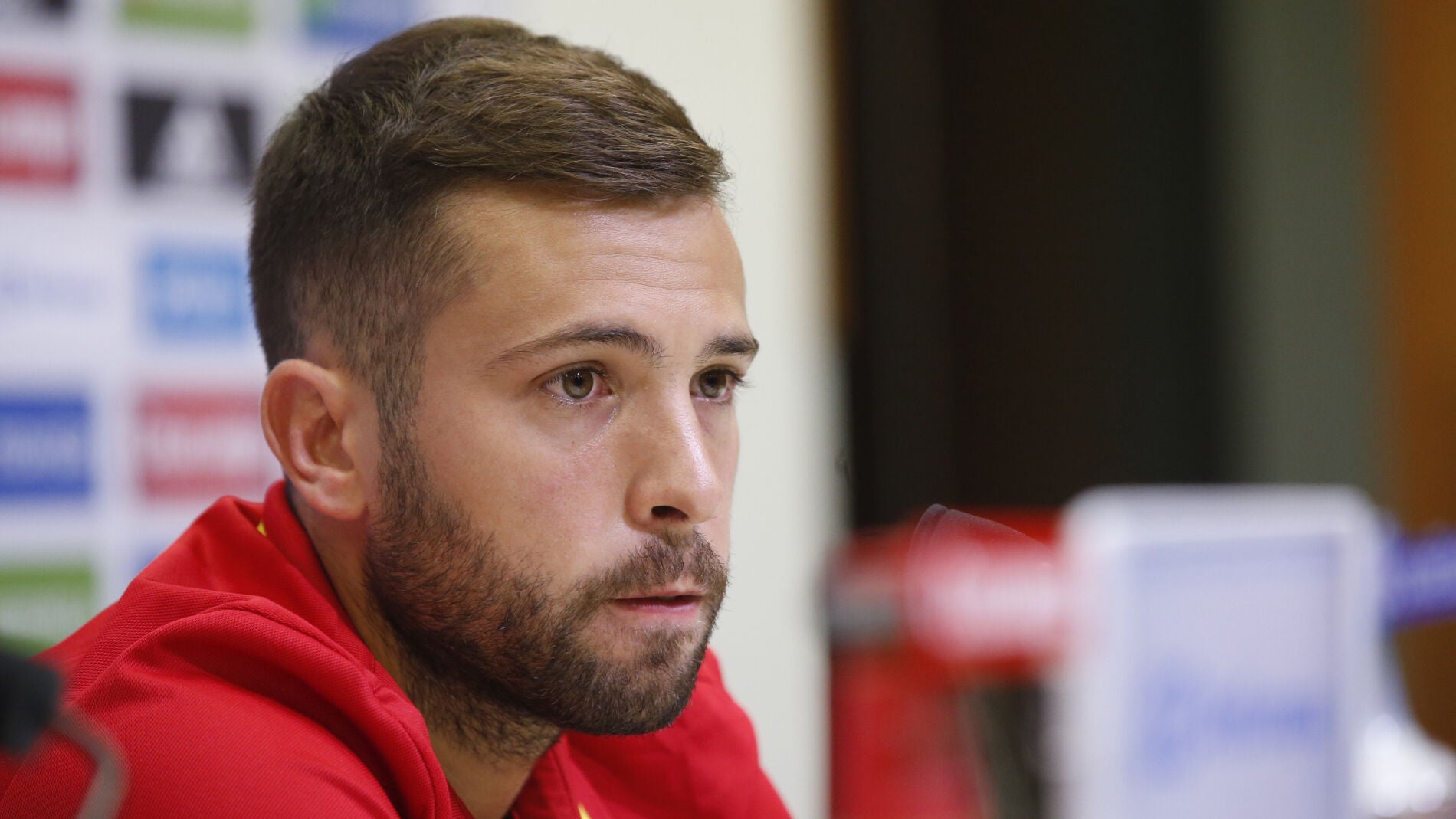 Jordi Alba apoya a Diego Costa tras sus pol&eacute;micas declaraciones en el partido ante B&eacute;lgica.