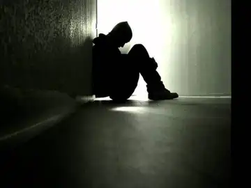 Joven triste Joven triste