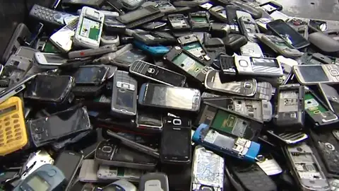 Frame 16.795467 de: El mundo genera 50 millones de toneladas de chatarra electrónica al año Frame 16.795467 de: El mundo genera 50 millones de toneladas de chatarra electrónica al año