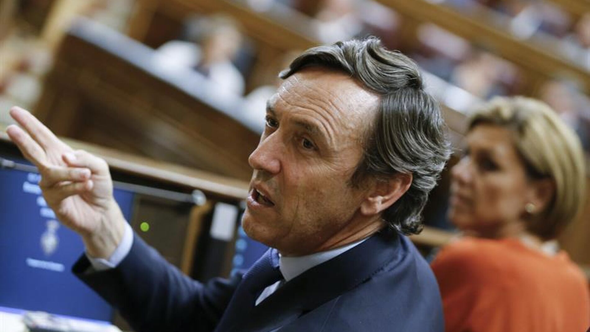 El portavoz del PP, Rafael Hernando, durante la votaci&oacute;n de investidura del candidato a la presidencia del Gobierno 