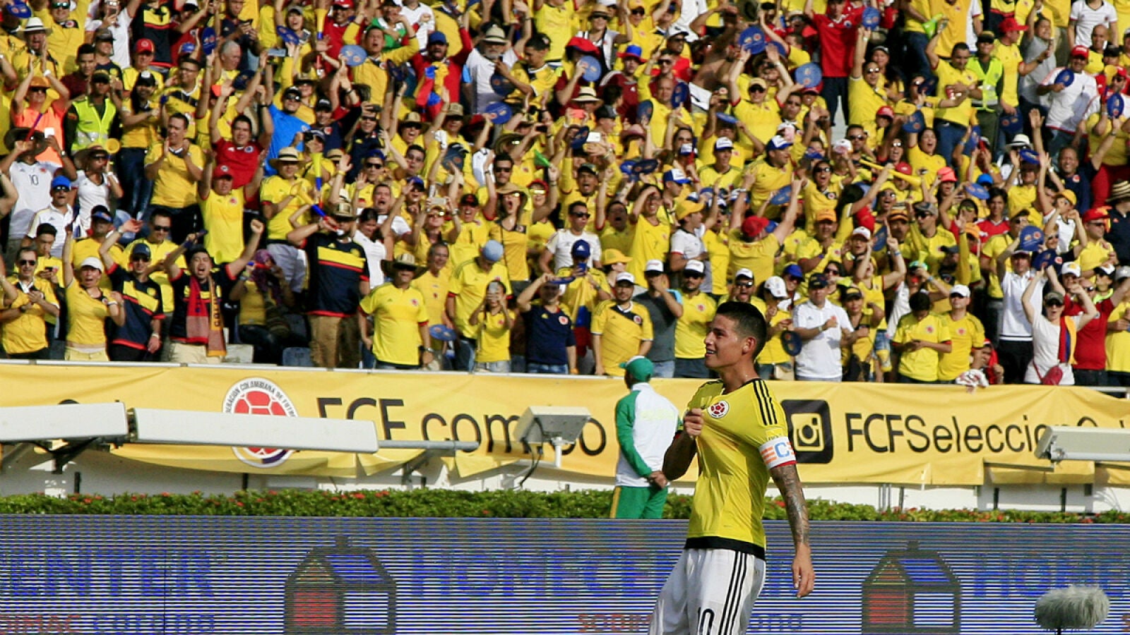 James Rodríguez se luce en la victoria de Colombia sobre Venezuela