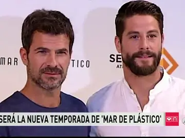 Frame 54.060314 de: mardeplastico_informativo Frame 54.060314 de: mardeplastico_informativo