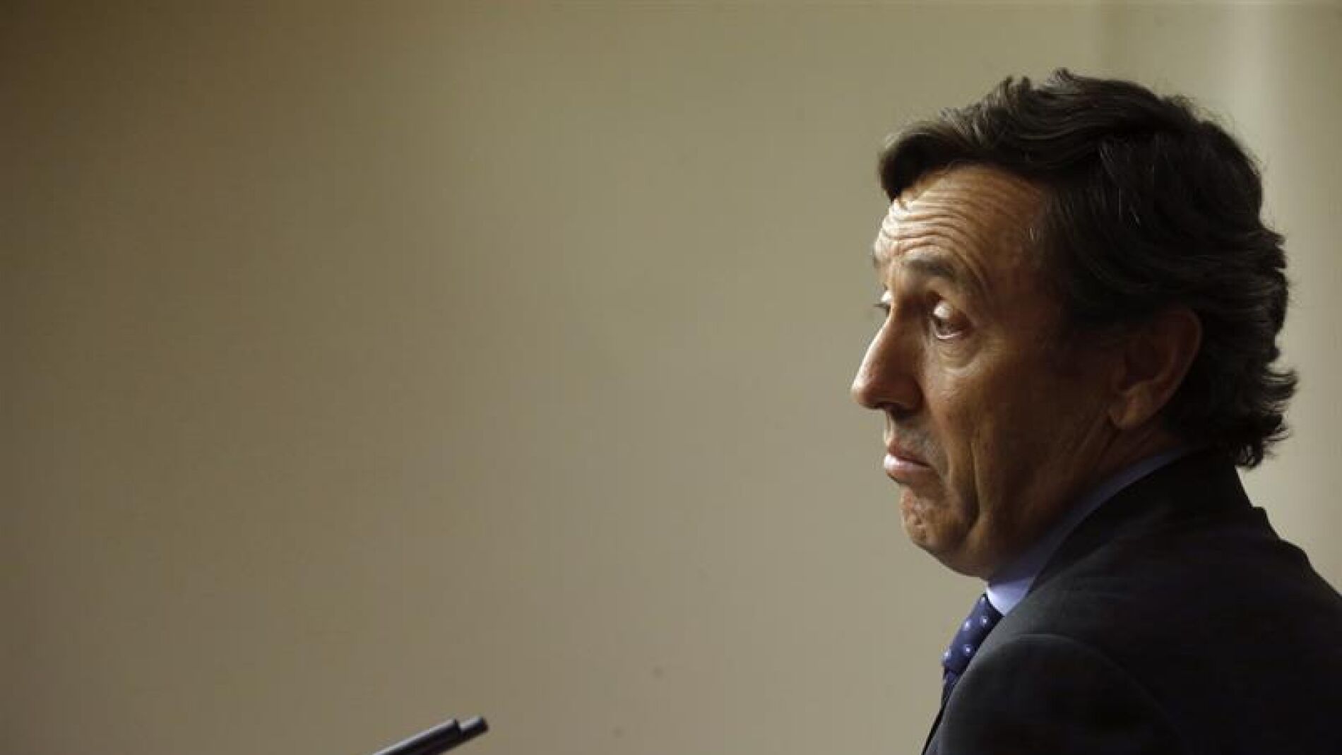 Rafael Hernando en una rueda de prensa