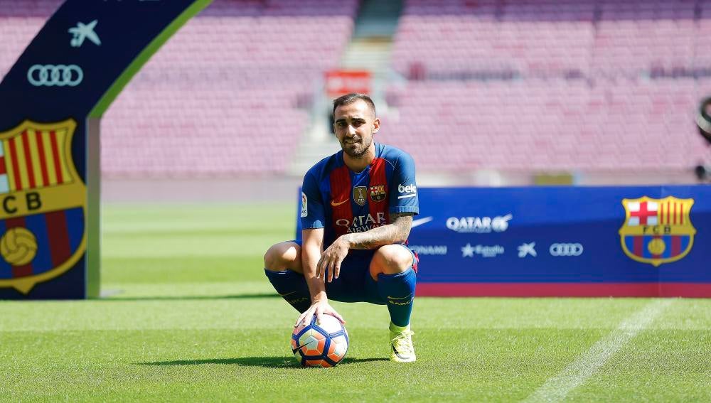 Paco Alcácer, presentado como nuevo jugador del F.C Barcelona