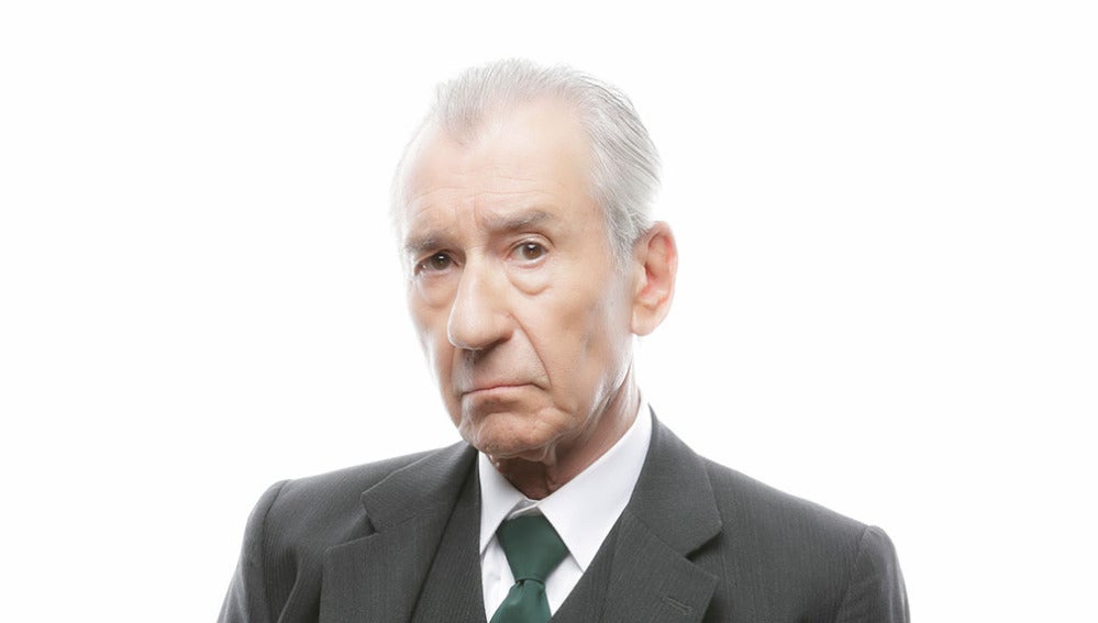 Pepe Sacristán es Don Emilio