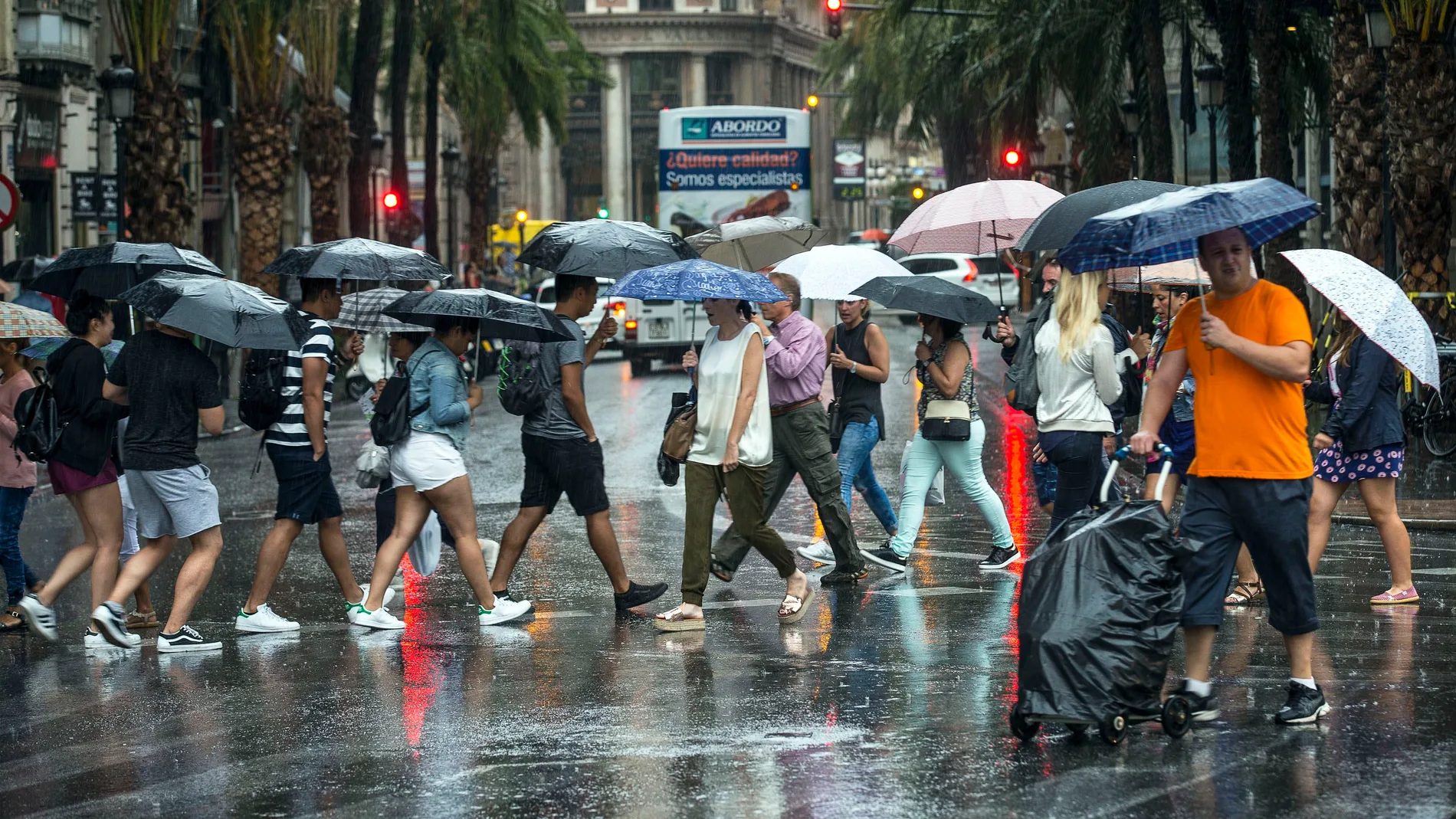 Las lluvias y las malas temperaturas llegan a la Península. Las lluvias y las malas temperaturas llegan a la Península.