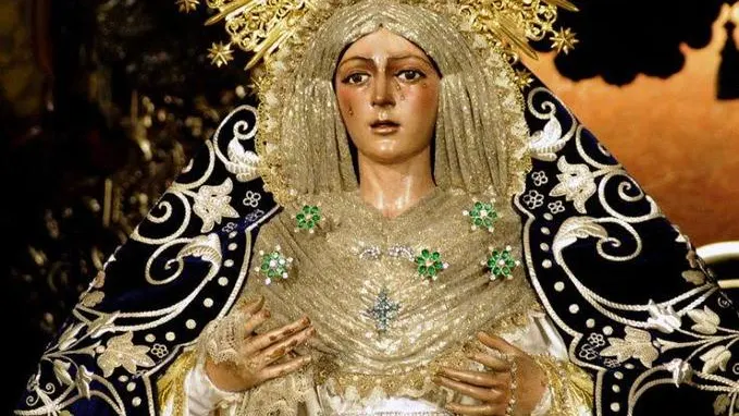 Virgen de la macarena Virgen de la macarena