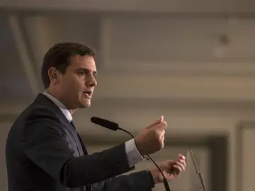 Albert Rivera, en un desayuno informativo Albert Rivera, en un desayuno informativo