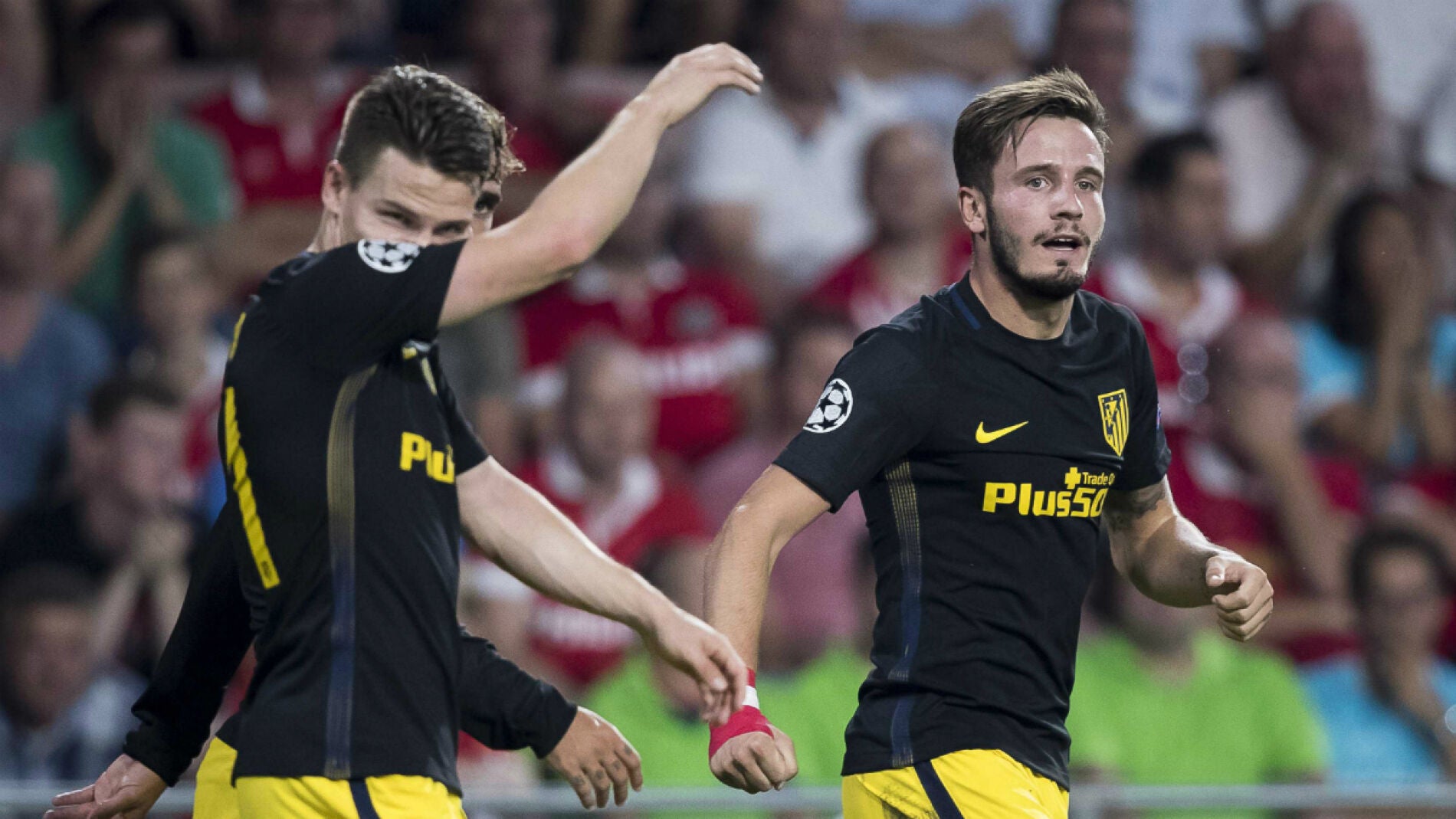 Sa&uacute;l celebra un gol con el Atl&eacute;tico