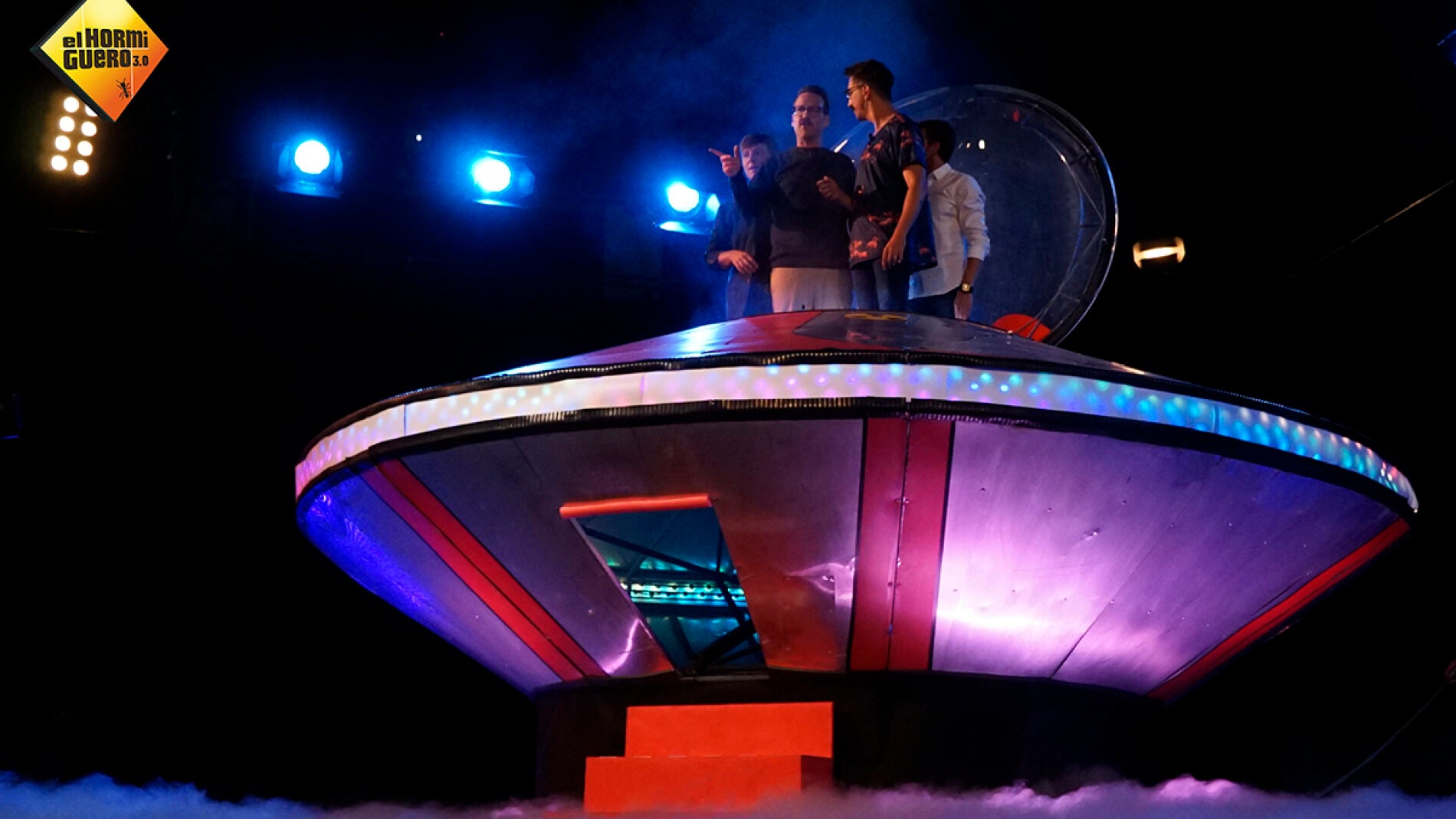 Un ovni gigante se cuela en 'El Hormiguero 3.0'