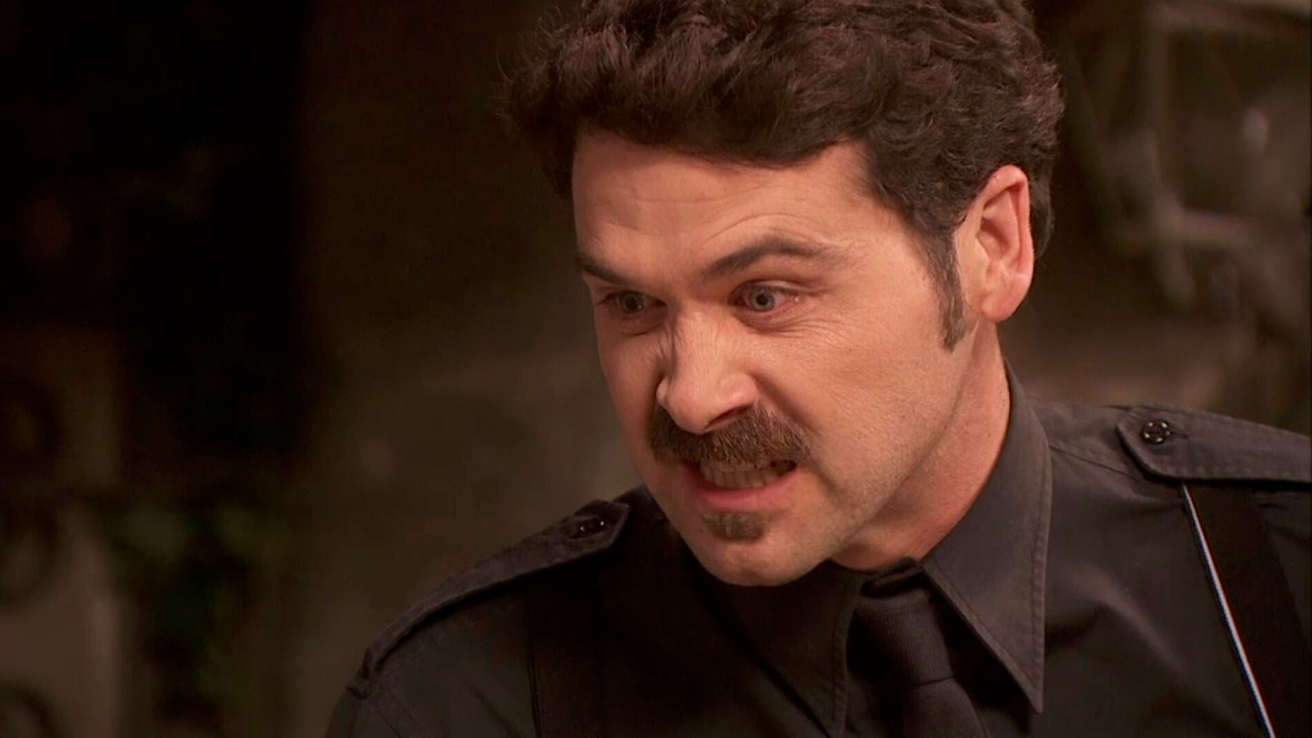 Crist&oacute;bal enfadado