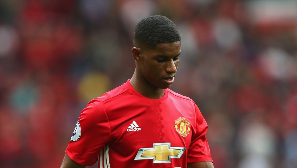 Marcus Rashford en un partido liguero con el United.