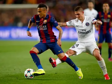 Neymar en duelo ante el PSG. Neymar en duelo ante el PSG.