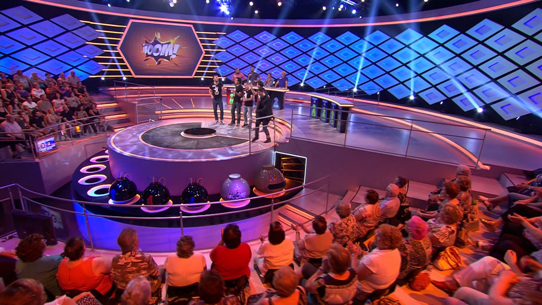 Los 'Rockcampers' se arrancan a cantar junto a Juanra Bonet