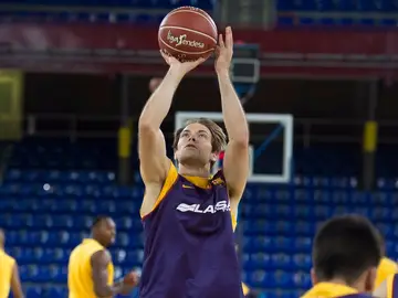 Koponen en un entrenamiento con el Barça. Koponen en un entrenamiento con el Barça.
