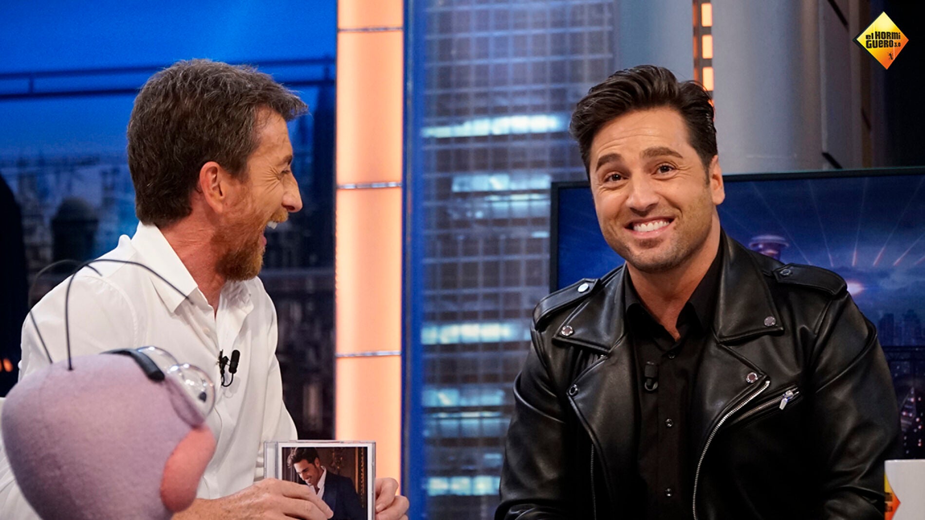 &iquest;Pone Bustamante posturitas delante del espejo cuando sale de entrenar?