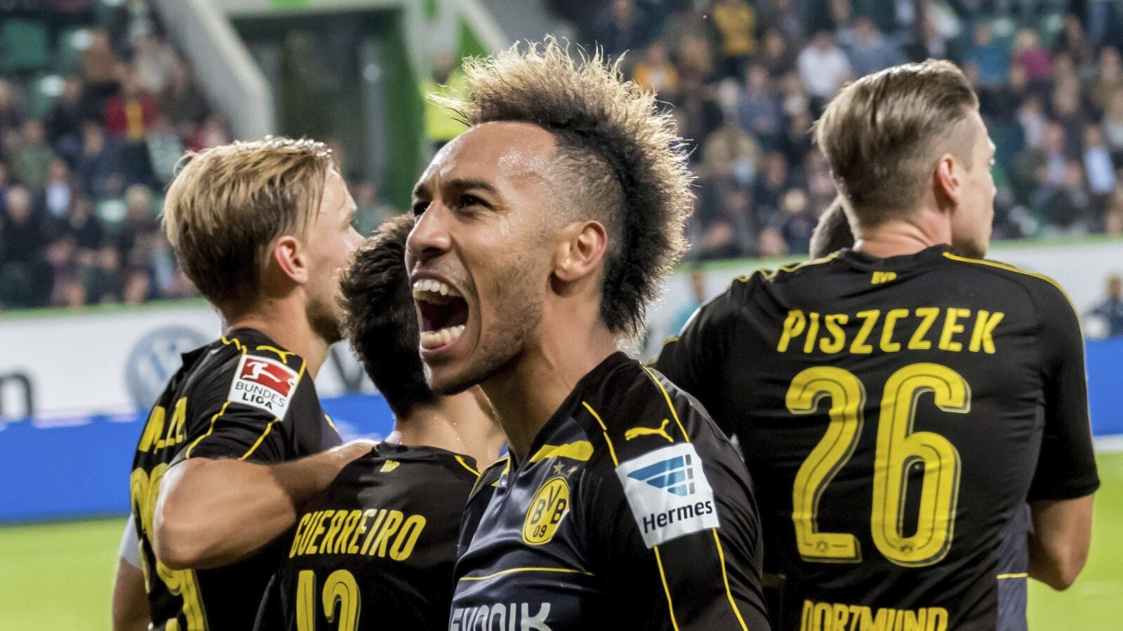 El Dortmund golea al Wolfsburgo y se acuesta líder de la Bundesliga