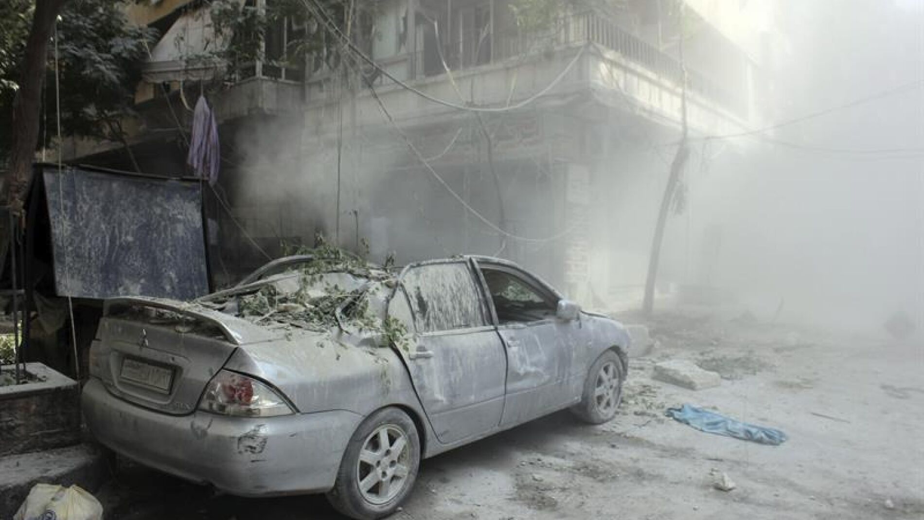  cinco trabajadores sanitarios de un centro de asistencia m&eacute;dica en el sur de la provincia norte&ntilde;a siria de Alepo 